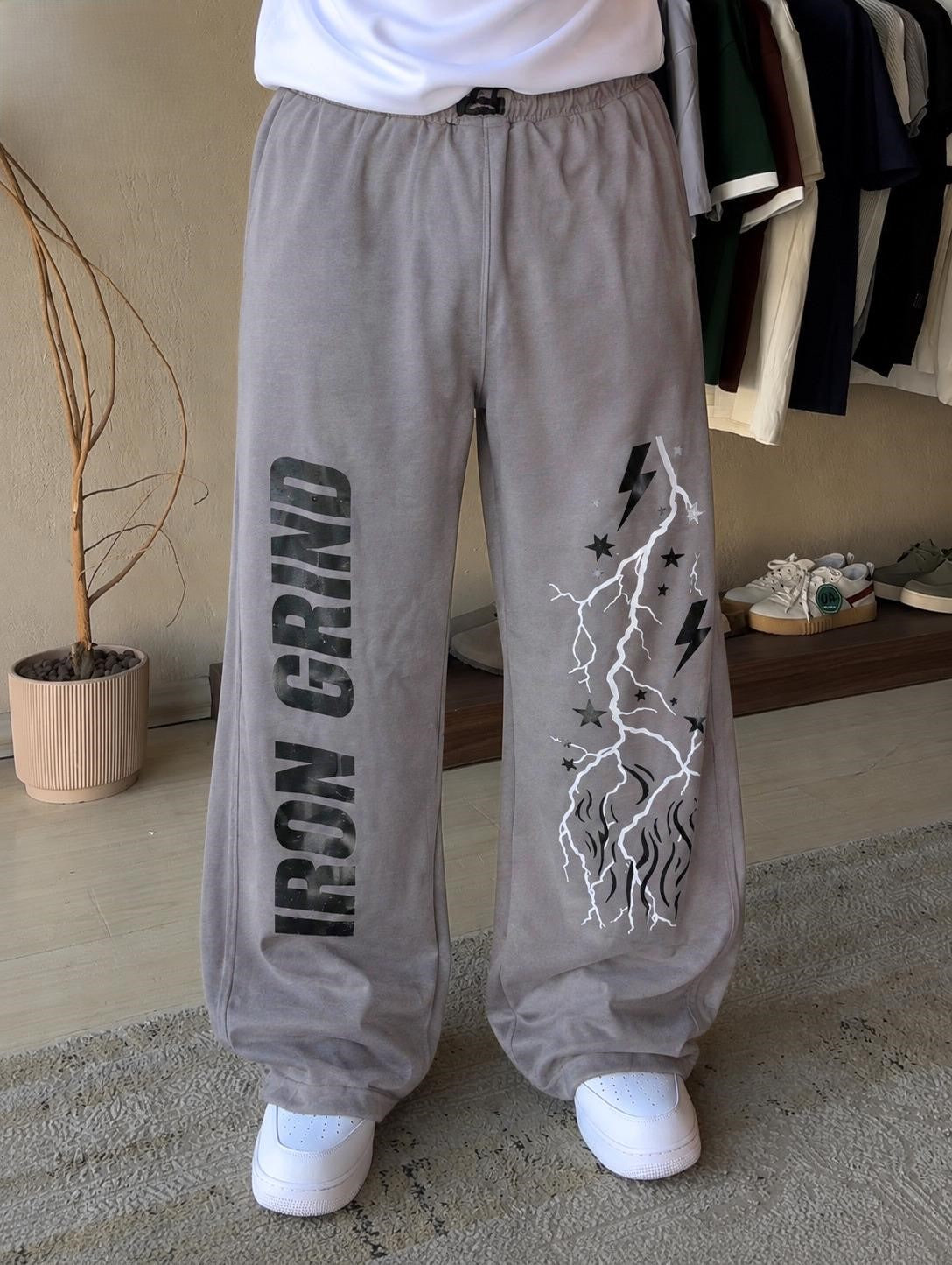 IRON GRIND GRAPHIC PRINT WIDE-LEG PANTS